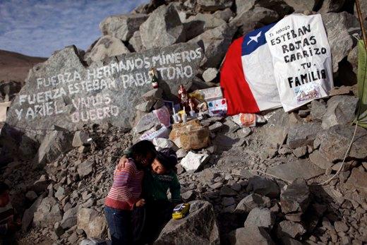 Despliegues de entusiasmo plasmados cerca de la Mina donde los 33 Chilenos se encontraban atrapados.